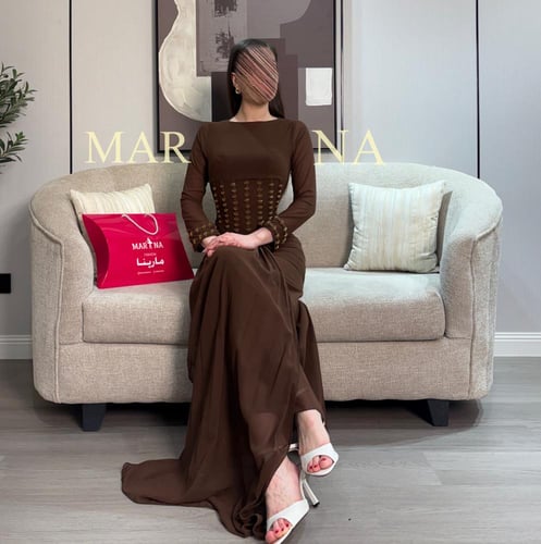 فستان داليدا (فستان موكا جورجيت وتطريز يدوي راقي )