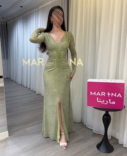 فستان قمر (فستان تفاحي استرتش وتطريز يدوي)