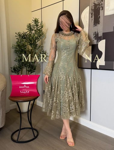 فستان فلورينا (فستان تيفاني دانتيل فرنسي كلوش)