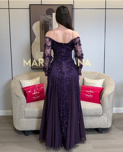 فستان مارتيا اليليكي (فستان ليلكي شك مزين بالورود...