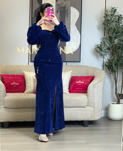 فستان نوفا (فستان نيلي جوخ وفصوص)