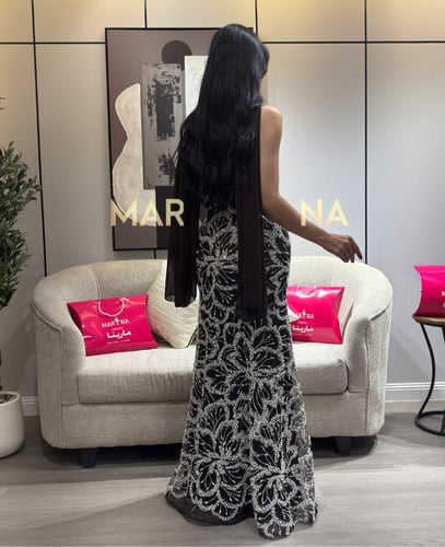 فستان يارا (فستان موكا شك سهره فضي وشال جورجيت)