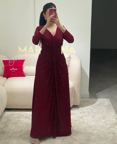 فستان وفاء (فستان برغندي قماش استرتش فصوص لمعه)