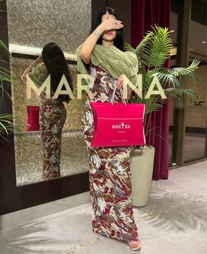 فستان نجود (فستان قطعة مع اكتاف اورجنزا انيقه)