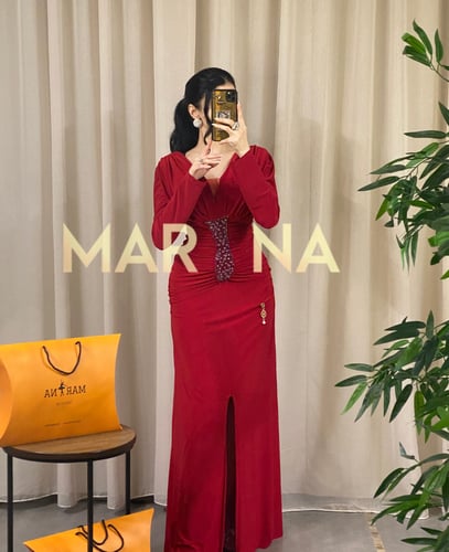 فستان دارين (فستان احمر أنيق)