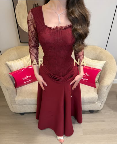 (فستان بيسو (فستان برغندي صدريه دانتيل فرنسي وبارب...