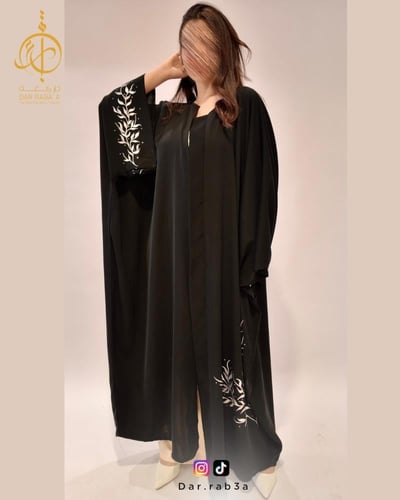 عباية برسمة أغصان - B11