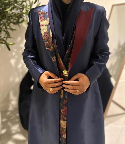 zeya navy abaya