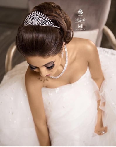 إيليغانزا ديبافوني