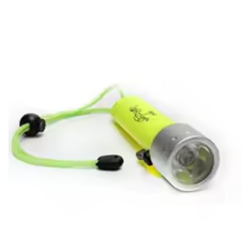 كشاف يدوي مقاوم للماء