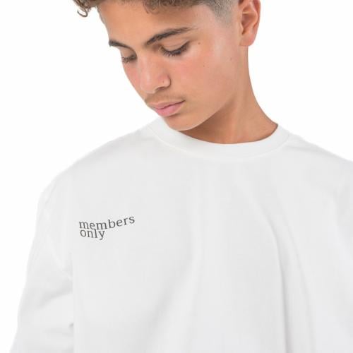 WHITE T-SHIRT