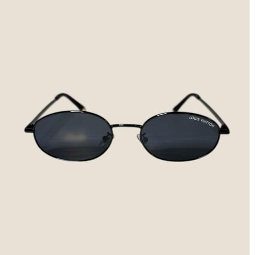 نظارة لويس فيتون بعدسة بيضاوية باللون الاسود