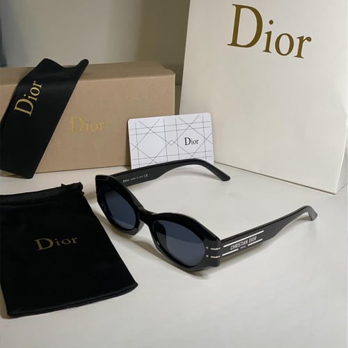 نظارة كريستN ديوR اسود كامل بشعار فضي