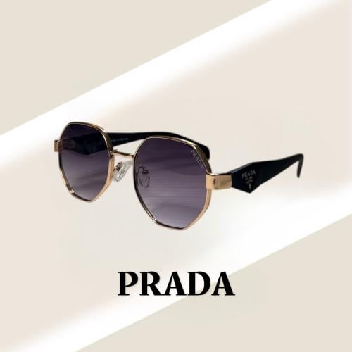 نظارة برادا باللون الذهبي وذراع باللون الاسود