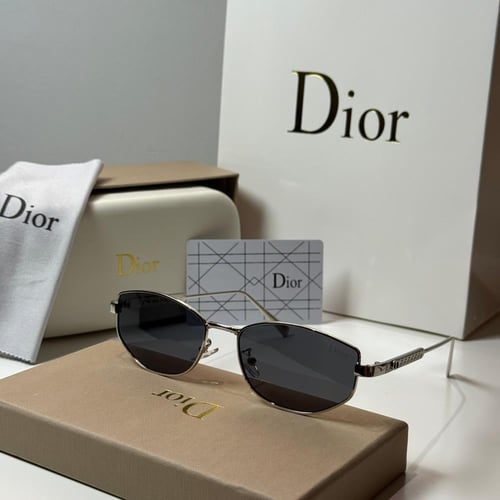 نظارة ديور بإطار معدني فضي