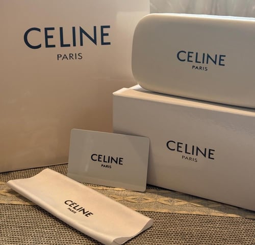 نظارة سيليN باللون الذهبي وإطار بيضاوي بعدسة بني