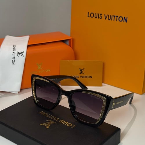 نظارة لويس فيتون Cat Eye باللون الاسود