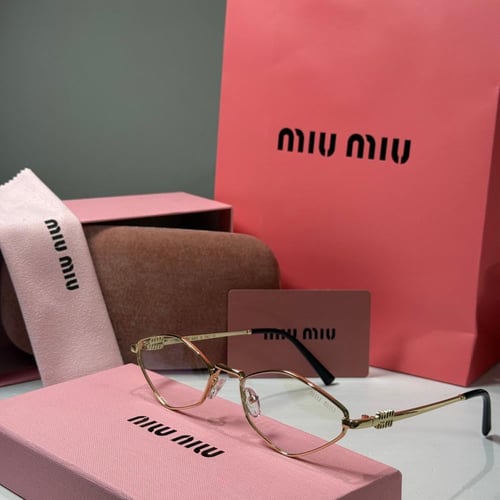 نظارة ميو ميو باللون الذهبي وعدسة سداسية شفافة