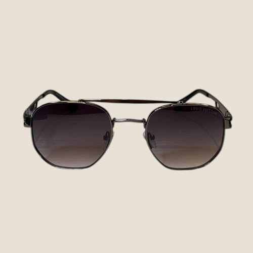 نظارة لويس فيتون باللون الفضي