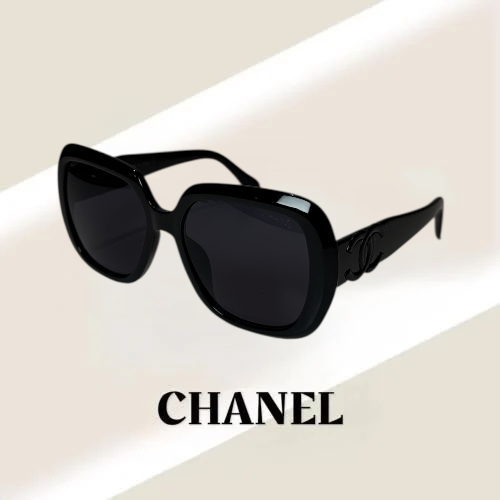 نظارة شانيل بعدسة كبيرة اسود كامل