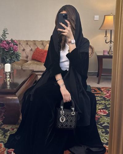 Black velvet abaya