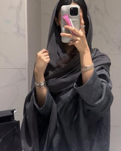 Dark grey linen abaya