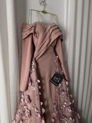 فستان سهره ورود ذيل