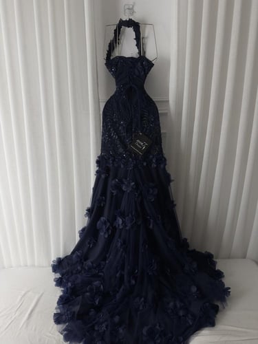 فستان كحلي فخم