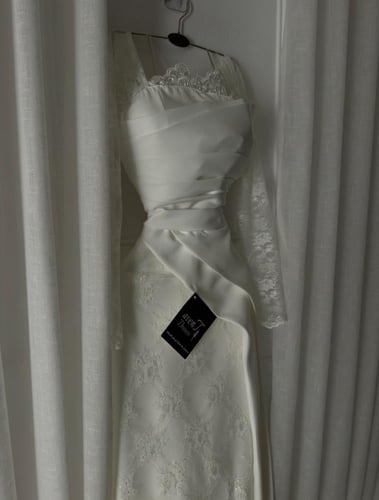 فستان طيف باكمام دانتيل