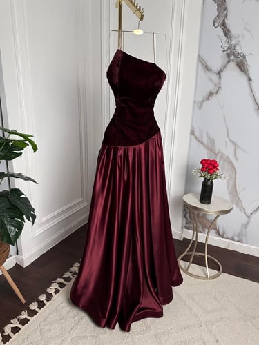 فستان العنود