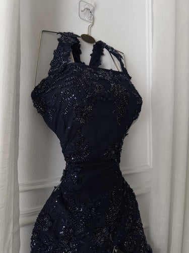 فستان كحلي فخم