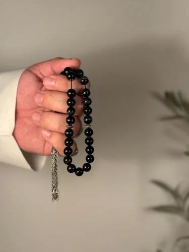 سبحة الجزع الأسود