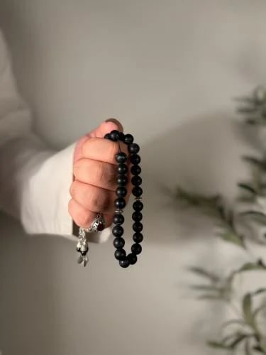 سبحة بقراني الأسود