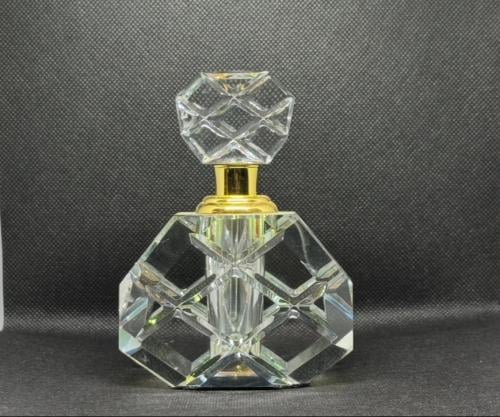 Elegant crystal tumbler