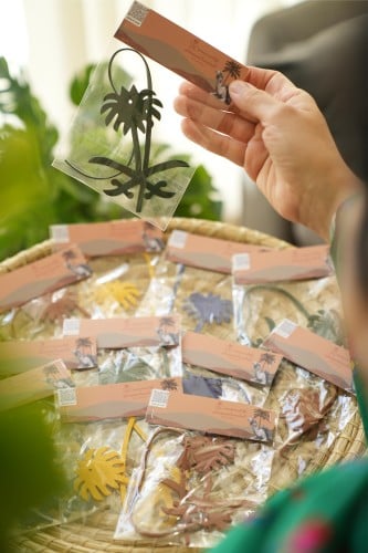 تعليقة جلد سيفين و نخلة (أخضر)