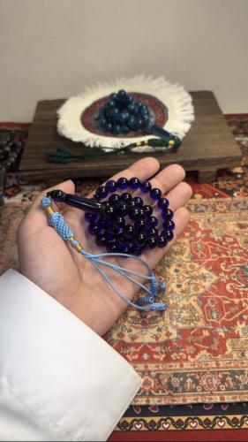A tasbih with a clasp