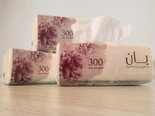 50 علبة من مناديل بان 300