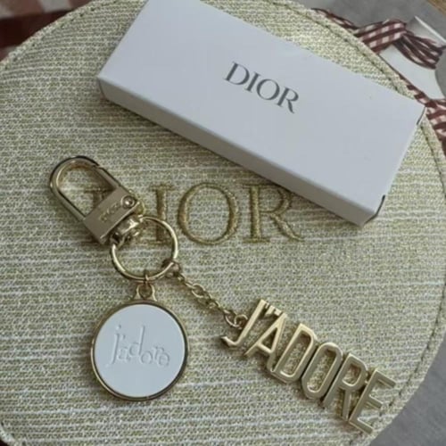 ميدالية جادور الاصليه