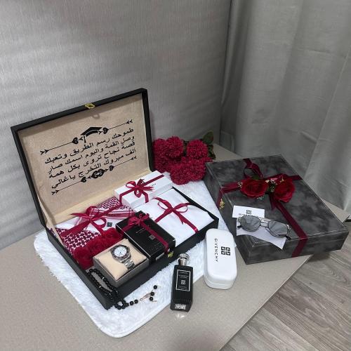 Luxury graduation box — a gift worthy of the moment of achievement