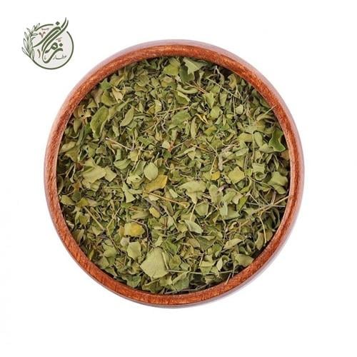 عشبة المورينجا الطبيعي