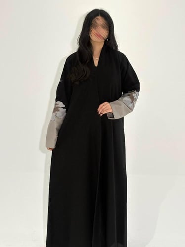 عباية حنين