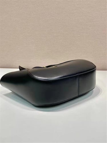 PRADA Medium Leather Tote bag