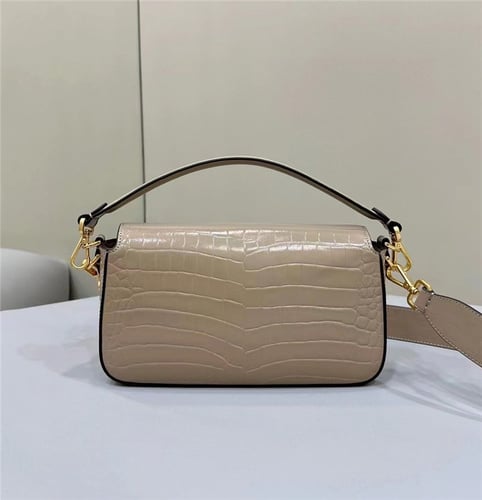 FENDI Baguette Shoulder Bags