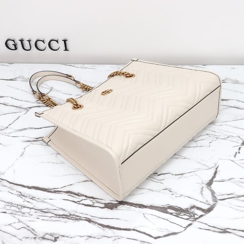 GUCCI GG Marmont Medium Tote
