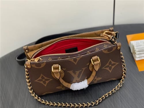 Louis Vuitton Onthego East West