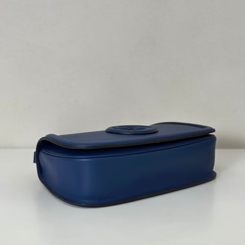 GUCCI Blondie Medium Top Handle Bag