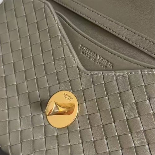 Bottega Veneta Knot Lock