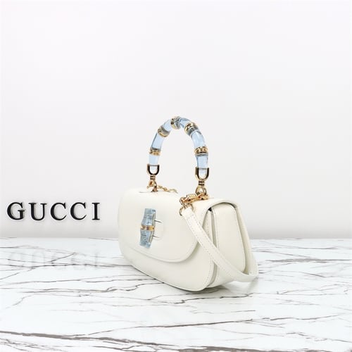 GUCCI Bamboo Diva Medium Bag