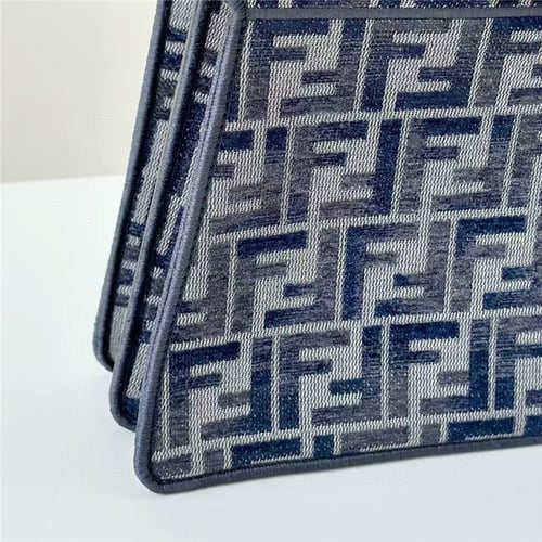 FENDI Iconic Peekaboo ISeeU Handbag
