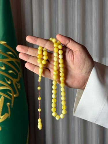 مسباح مستكه شبيه كهرمان
